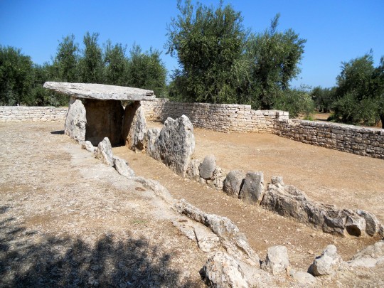 Bisceglie - Dolmen "La Chianca" (fonte: bit.ly/RdjMFR)