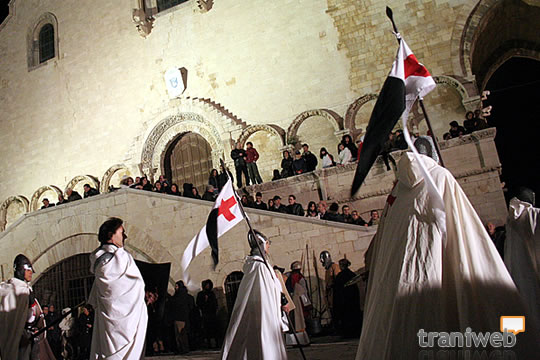 Trani - La Notte dei Templari (fonte: http://bit.ly/Od5fcW)